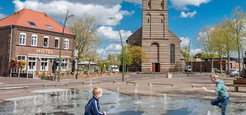Foto: Oranje Hotel Eten en Drinken