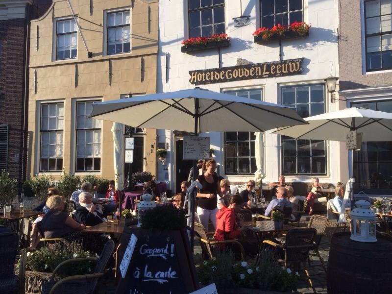 Hotel De Gouden Leeuw Café Restaurant