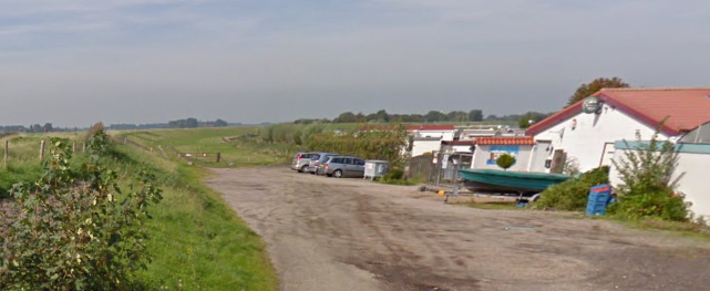 Foto: Parkeerplaats | Zeevangszeedijk in Edam
