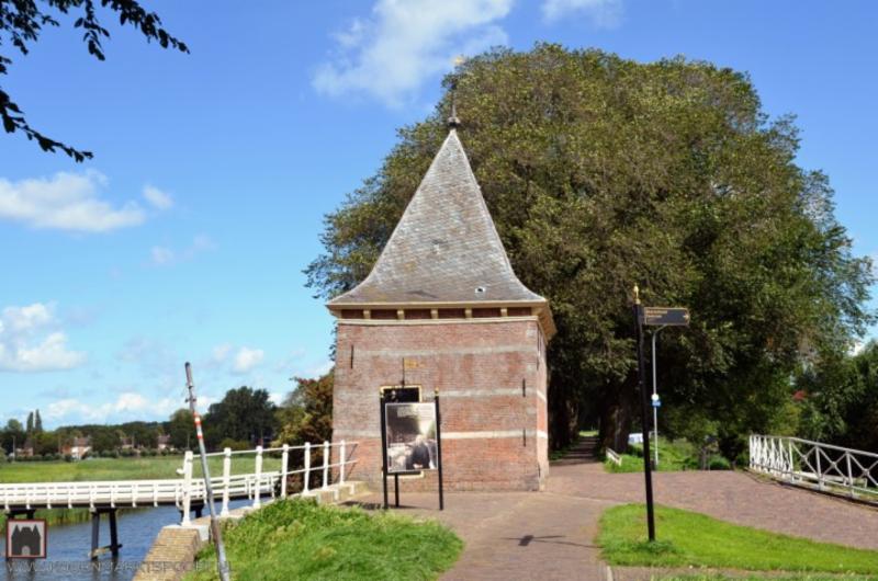 Foto: Waterpoort de Oude Gouwsboom